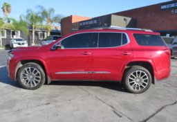 2020 GMC Acadia - Image 5