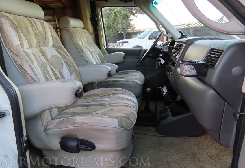 2003 Volkswagen Winnebago EuroVan - Image 22