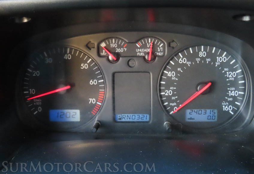 2003 Volkswagen Winnebago EuroVan - Image 26