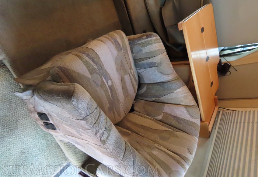 2003 Volkswagen Winnebago EuroVan - Image 75