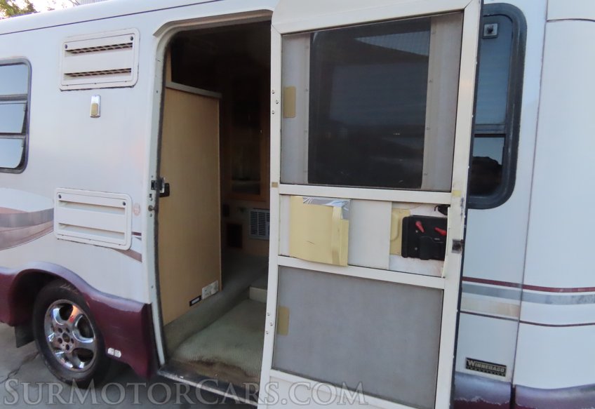 2003 Volkswagen Winnebago EuroVan - Image 16