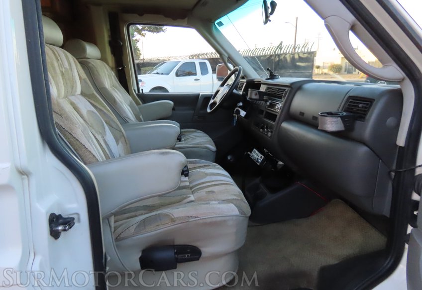 2003 Volkswagen Winnebago EuroVan - Image 23