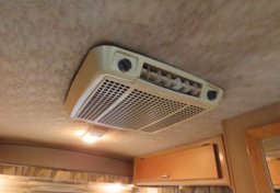 2003 Volkswagen Winnebago EuroVan - Image 54