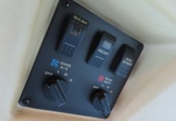 2003 Volkswagen Winnebago EuroVan - Image 34