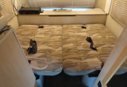 2003 Volkswagen Winnebago EuroVan - Image 60