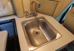 2003 Volkswagen Winnebago EuroVan - Image 46