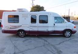 2003 Volkswagen Winnebago EuroVan - Image 5