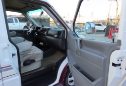 2003 Volkswagen Winnebago EuroVan - Image 20