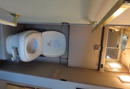 2003 Volkswagen Winnebago EuroVan - Image 52