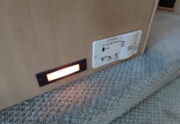 2003 Volkswagen Winnebago EuroVan - Image 41