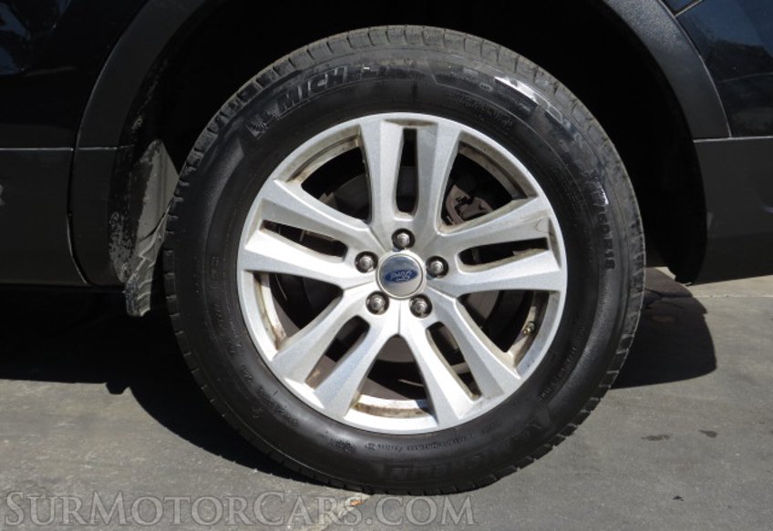 2019 Ford Explorer - Image 17