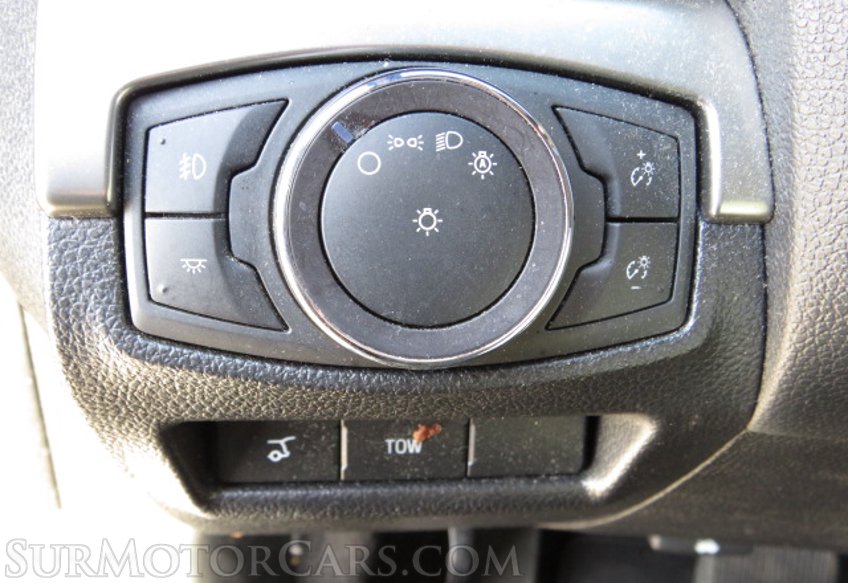 2019 Ford Explorer - Image 40