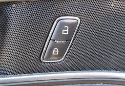 2019 Ford Explorer - Image 44