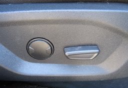 2019 Ford Explorer - Image 42