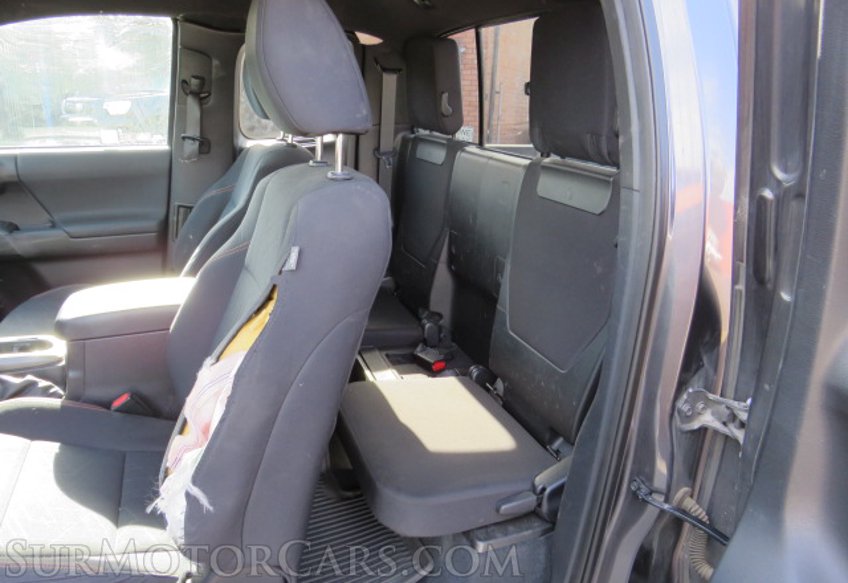 2016 Toyota Tacoma - Image 31