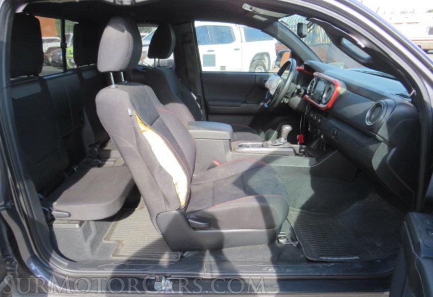 2016 Toyota Tacoma - Image 26