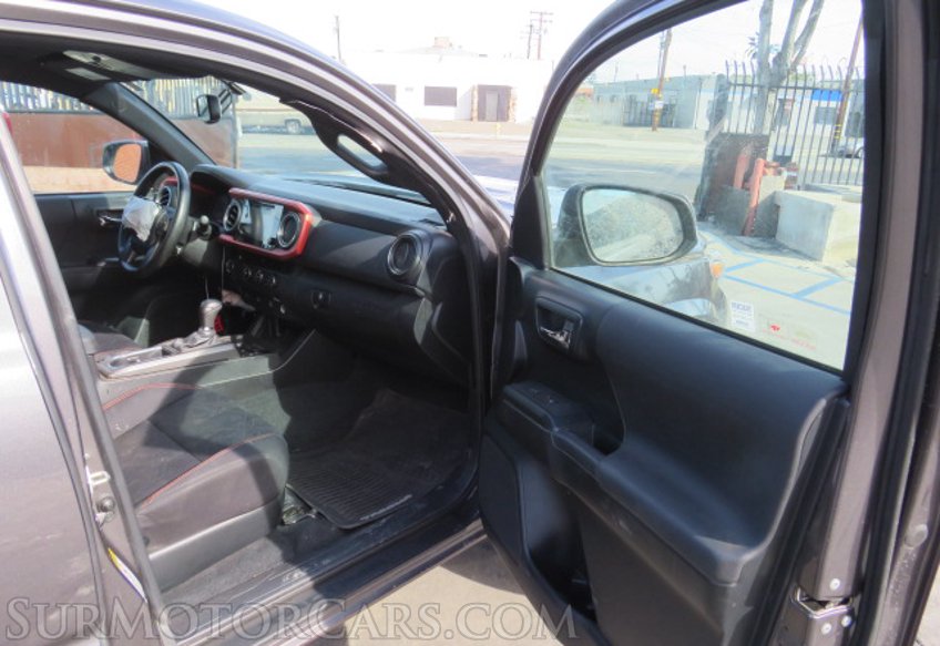 2016 Toyota Tacoma - Image 24