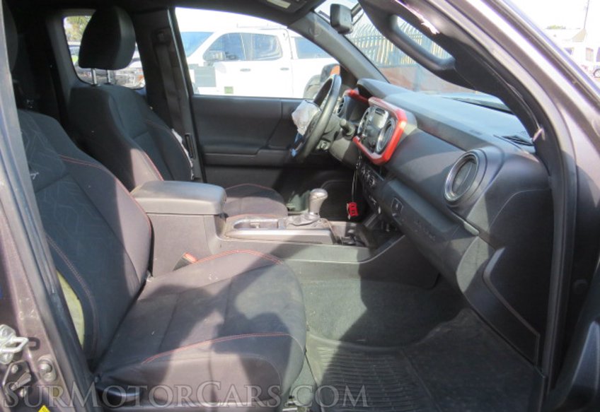 2016 Toyota Tacoma - Image 28