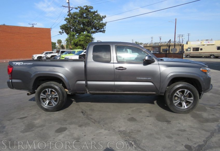 2016 Toyota Tacoma - Image 11