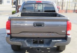 2016 Toyota Tacoma - Image 10