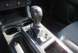 2016 Toyota Tacoma - Image 44