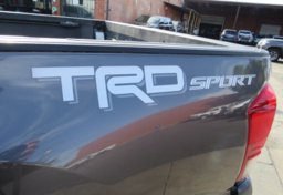 2016 Toyota Tacoma - Image 21