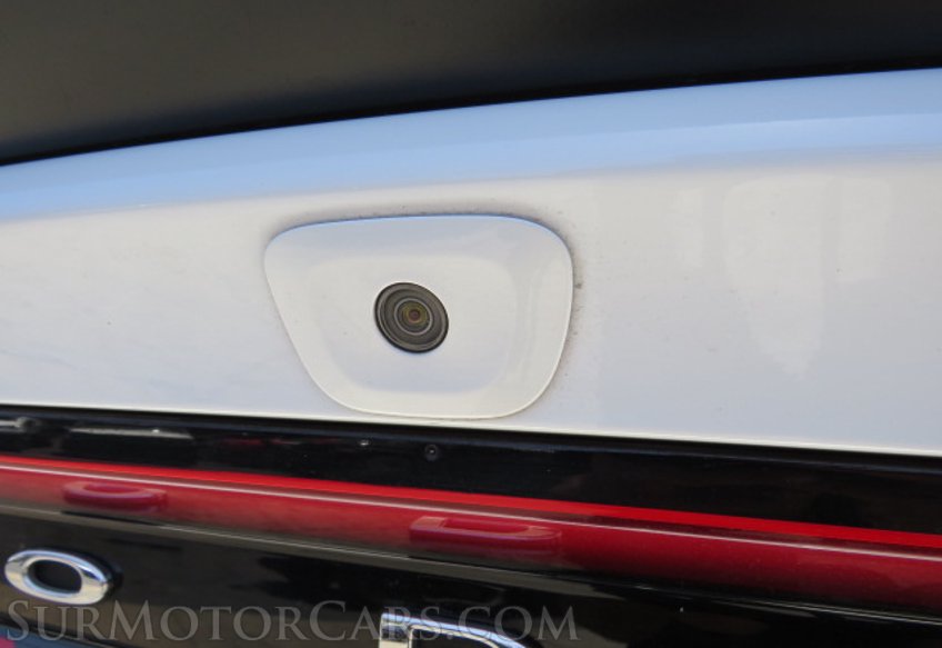 2019 Dodge Charger - Image 17