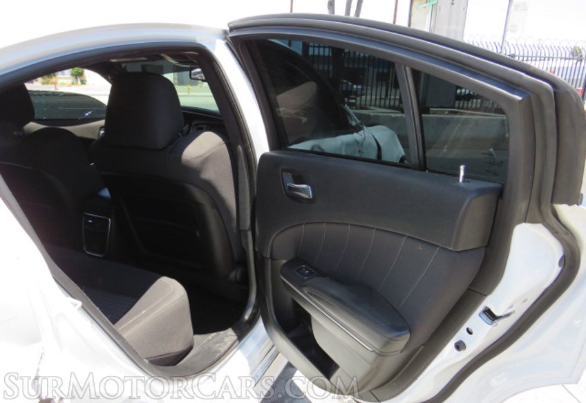 2019 Dodge Charger - Image 23