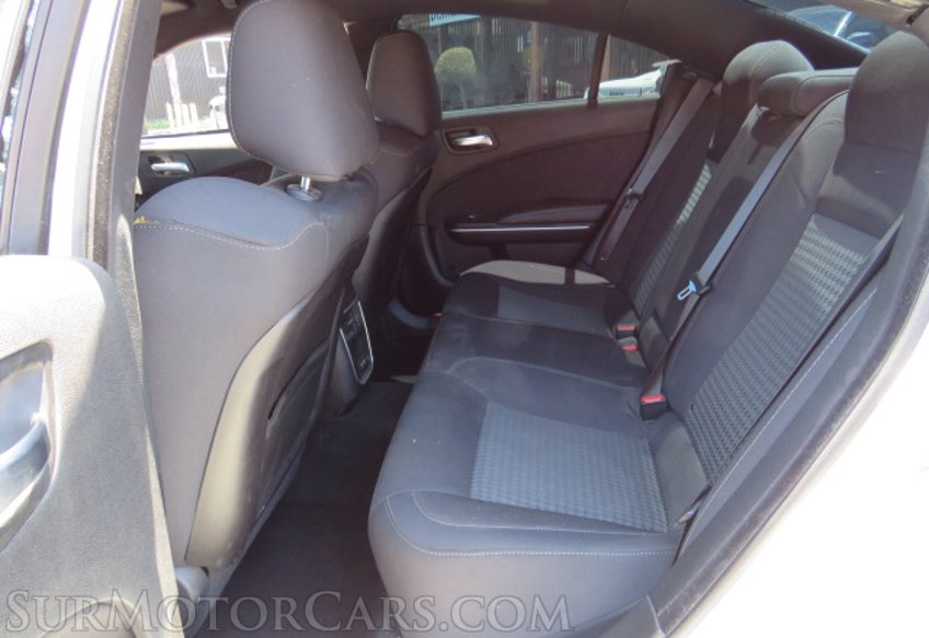 2019 Dodge Charger - Image 30