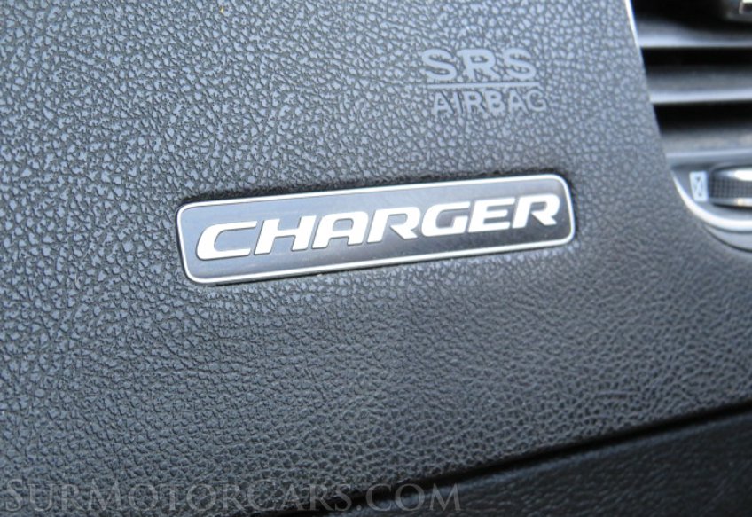 2019 Dodge Charger - Image 39
