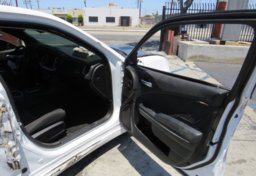 2019 Dodge Charger - Image 21