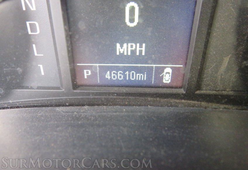 2017 Chevrolet Silverado 3500HD - Image 25