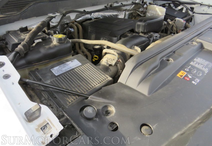 2017 Chevrolet Silverado 3500HD - Image 36