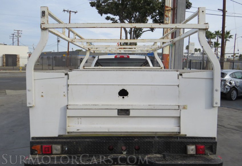 2017 Chevrolet Silverado 3500HD - Image 12