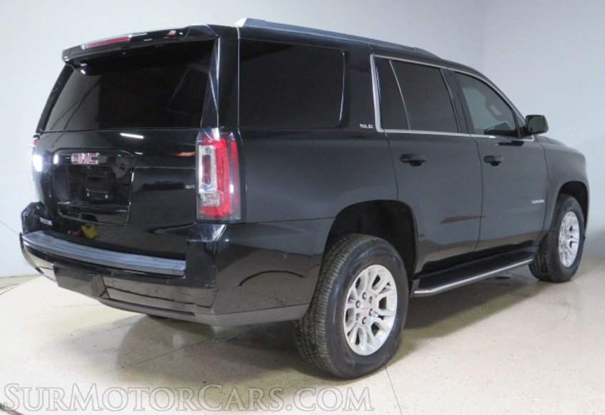 2017 GMC Yukon - Image 8