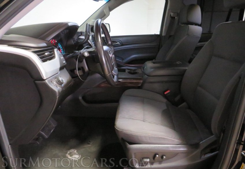 2017 GMC Yukon - Image 28