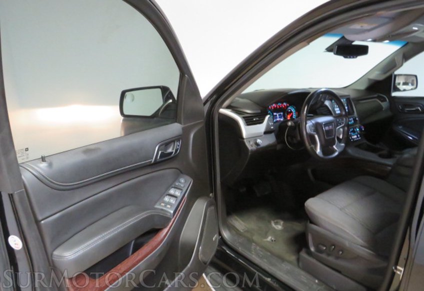 2017 GMC Yukon - Image 20