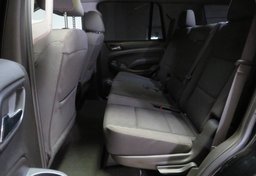 2017 GMC Yukon - Image 30