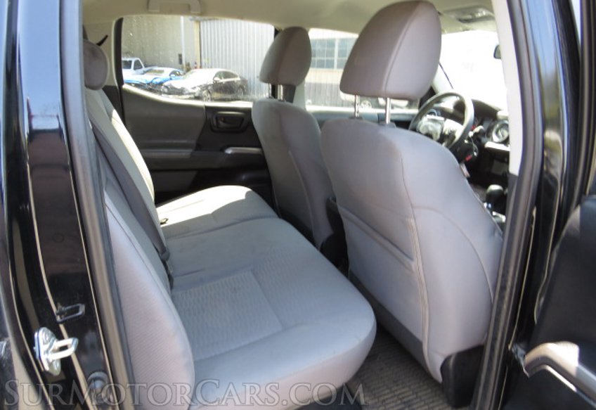 2019 Toyota Tacoma - Image 32