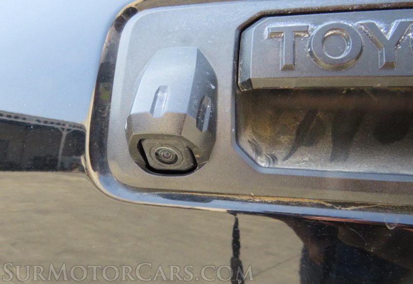 2019 Toyota Tacoma - Image 17