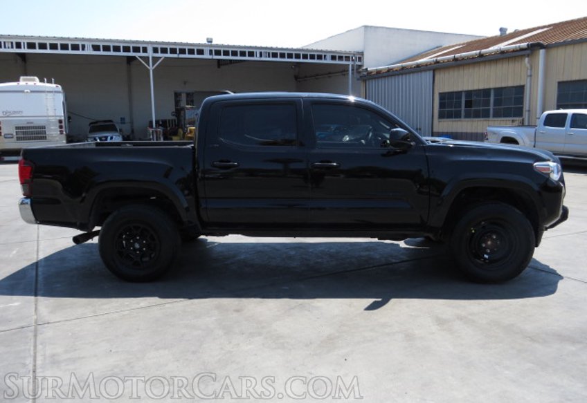2019 Toyota Tacoma - Image 11