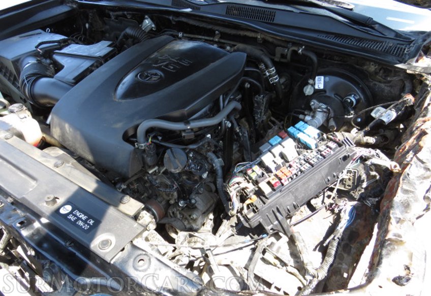2019 Toyota Tacoma - Image 48