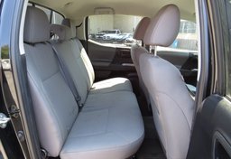 2019 Toyota Tacoma - Image 30