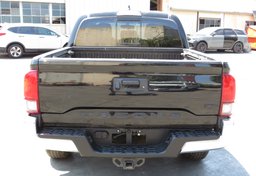 2019 Toyota Tacoma - Image 10