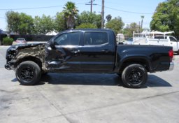 2019 Toyota Tacoma - Image 12