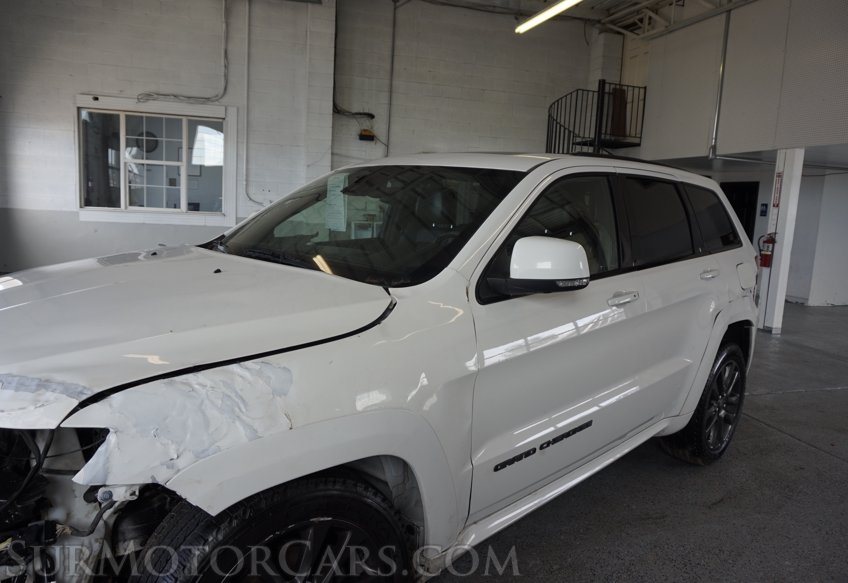 2018 Jeep Grand Cherokee - Image 13