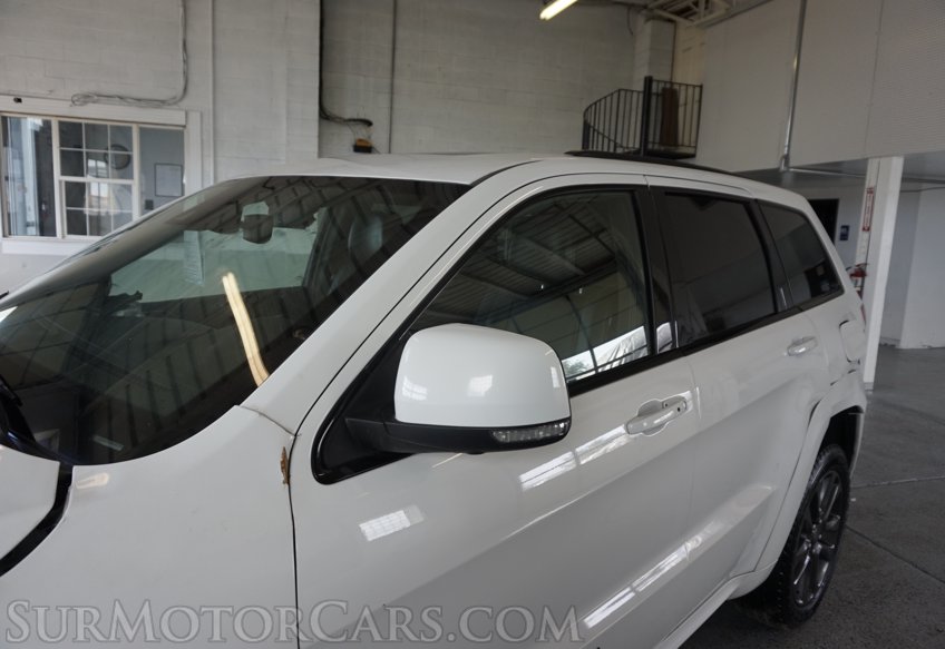 2018 Jeep Grand Cherokee - Image 21