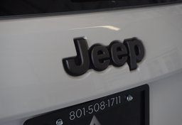 2018 Jeep Grand Cherokee - Image 25