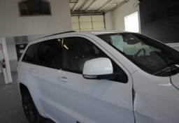 2018 Jeep Grand Cherokee - Image 16