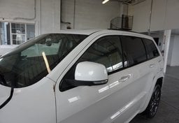 2018 Jeep Grand Cherokee - Image 21